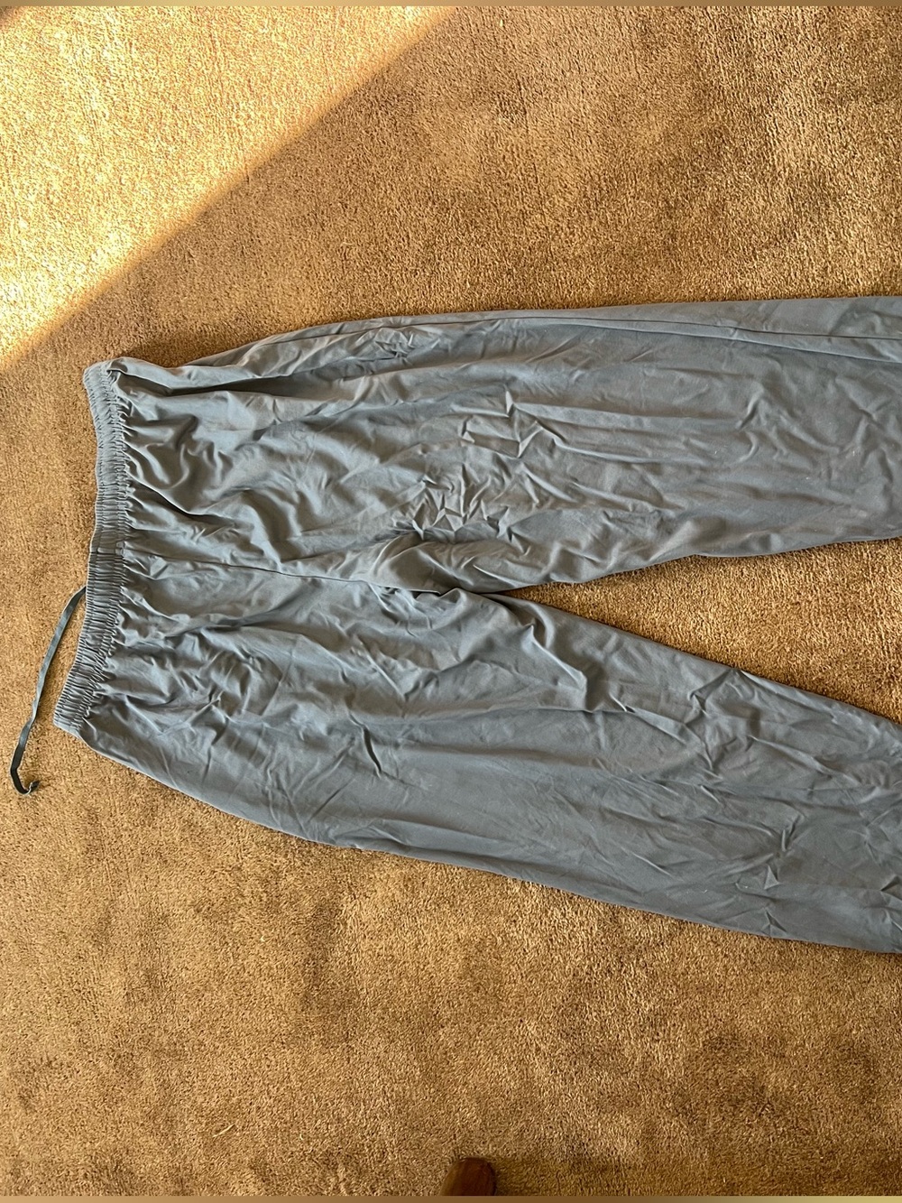 NikeSKIMS Airy Track Pant - Picture 9 of 9